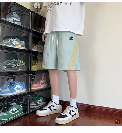 三叶草 独家实拍上新夏季高品质三条杠短裤夏季潮牌复古条纹运动五分裤宽松百搭阔腿休闲短裤，本季主打，货源充足，放心主推，高端品质，经典设计，做工出色，经典百搭，上