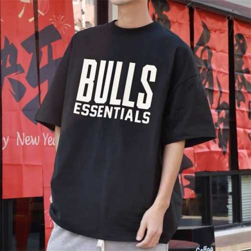 夏季短袖Fog Stack复线Essentials品质联名Nba字母印花短袖宽松T恤 字母圆領T恤、男女同款：高街风格宽松版型、由Jerry Lorenz 在2