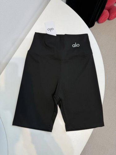 alo 5分薄款弹力鲨鱼裤 瑜伽裤 打底裤 收腹提臀 健身必备！裸感防晒 轻薄塑形不透 夏季穿着不闷热 收紧腿部赘肉 穿上就是细长腿 无勒感四面高弹不紧绷 黑咖
