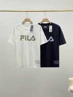 100包邮 fila 斐乐官方男子针织短袖T春款时尚简约休闲舒适Logot恤！ 在快节奏的都市里，这项环保又健康的运动也正变得逐渐流行街头穿着时尚的人们通过骑行