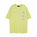 全年有货不下架 #Gucci古驰#2025早春系列，冲浪元素印花图案，官方原版,定制32支双纱纯棉面料，克重260G，手感松软细腻又比一般棉布料扎实，舒适透气不