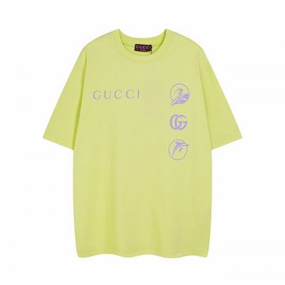 全年有货不下架 #Gucci古驰#2025早春系列，冲浪元素印花图案，官方原版,定制32支双纱纯棉面料，克重260G，手感松软细腻又比一般棉布料扎实，舒适透气不