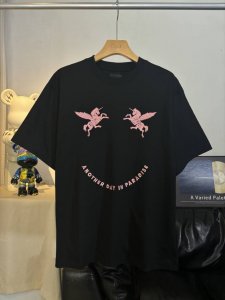 实拍图 顶级版本 #Givenchy#纪梵希.25Ss粉色飞马绣花短袖T恤 面料采用定制Giv全棉双纱面料 克重260G 手感松软细腻扎实 舒适透气不易变形 螺
