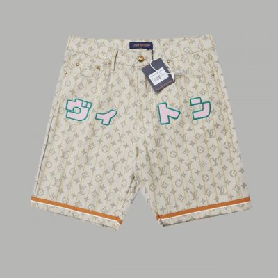 路易 Lv 25Ss早春新款 走秀联名 微章章仔牛仔短裤 轻奢主义 男女日常通勤穿搭必备单品 正确版本 随意对比 详细特征 定制Yb牛仔材质， 字母对位对花 成