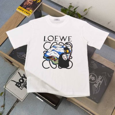 款号：Dg25658 2025新款Loewe罗意威高铁动车图案Logo字母印花休闲情侣短袖T恤，经典图案设计，朋克不羁！！采用250G克重纯棉面料，印花很稳固的