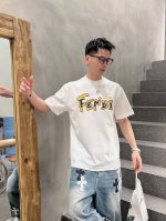 芬迪 2025春夏 最新款短袖T恤，原标 定制面料，手感柔软，穿着舒适，做工精细.上身效果无敌帅气， 码数 S-2Xl