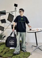 Acne Studios 新款字母印花双层重工短袖T桖 字母图案不管是T桖还是卫衣都是每年的爆款单品 前幅大面积印花采用大康丽数码印花机直喷 成本极高 经过多次