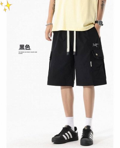 供 arc'teryx始祖鸟夏季户外运动宽松休闲透气五分工装裤百搭 夏季新品 宽松的版型剪裁 体感轻量化 带给你清爽透气的穿着体验 利落工装多口袋方便收纳 简洁