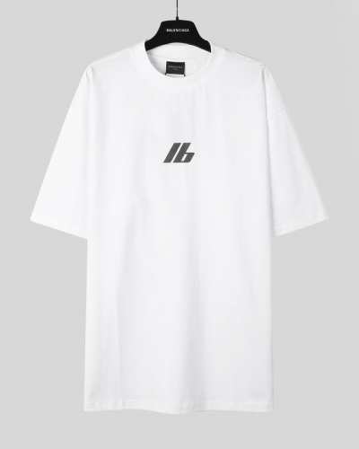 Balenciaga 市面最高版本 Ib反光字母短袖 原版开发定织260G面料 高度还原 洗水处理 手感厚重 质感区别市场货 采用进口椭圆机印花 每个印花对位整