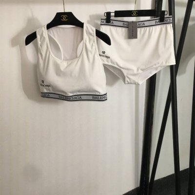 款号20252426 Balenciag*新款套装，Logo印花织带收腰背心+三角内裤，白色，S-Xl， S码；胸围82，长35；腰围72弹力，长28 ”