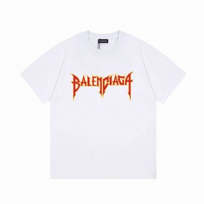 Balenciaga 巴黎世家火焰字母短袖 品质升级 精致做工 手感柔软 充满了复古工艺还拥有厚实的手感 标志性的图标 独有的辨识度 高克重纯棉质感一流 男女同