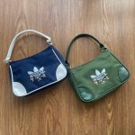 Adidas Originals 阿迪达斯三叶草 X 迪士尼唐老鸭 联名款时尚运动潮流腋下手提单肩包 颜色：蓝色 绿色 尺寸：26X 7Cm 926