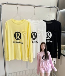品名 马卡龙色系轻薄防晒罩衫 尺码 M.L 颜色 白色 黄色 粉色 黑色 又到了防晒大比拼的时候 冰冰凉凉奶皮粉 上身不会黏身 防晒能穿一整个夏天 超美蜜桃粉