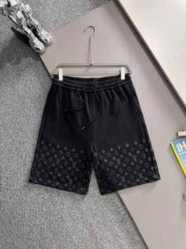 套装款！Lv 驴家 2025新款 轻奢主义 凹凸字母Logo 植绒四叶草字母 男女日常通勤穿搭必备 休闲短裤 定制毛圈面料 腰标吊牌洗水唛三标齐全 颜色：黑色
