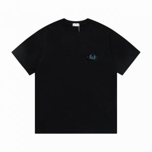 Dior 上新 Dior新款T上货 标志印花图案 后幅反标设计 1:1高品质 百分百纯棉洗水处理 布料精梳紧密赛络纺 不缩水不变形 更舒适柔软 高克重手感更好