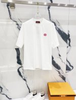 Gucci 古驰 320克圆领短袖T恤 双G小标前后刺绣字母Logo设计工艺 官方同步 1:1原版开模 时尚个性 百搭潮流 纯原品质 原版洗水面料 吊牌 领标