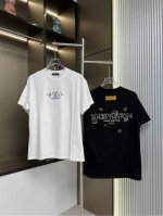 Louis Vuitton路易威登2025Ss新款前后刺绣字母情侣休闲短袖T恤 最高版本！定制面料280克双纱！前后刺绣字母工艺设计！ 辅料：开模原版过鉴定领标