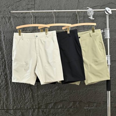 始祖鸟Arc'teryx 夏季男子户外刺绣梭织软壳短裤五分裤 很硬的一批货，面料质感做工品相都相当完美，懂货的兄弟一眼就看的出... 客供机能户外速干面料，除了