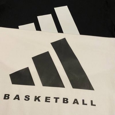 Adidas阿迪达斯男女Basketball运动宽松短袖T恤 官方同步 运动达人必入款式 简约帅气 上身阳光干练 康丽数码直喷技术 随意揉搓不掉落 申洲公司官方