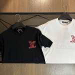 160包邮 lv·路易威登2025春夏季重工刺绣Logo短袖T恤 网红明星同款，胸前图案刺绣Logo设计，后背品牌Logo字母标识，高版本打造，大刺绣设计，前后