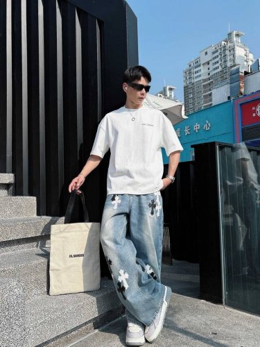 25Ss Arc Teryx鸟家新款圆领短袖T恤 选用330克双纱平织棉面料打造 螺纹针织领口 男女同款 码数 S-2Xl 颜色 黑 白两色 尺码表 s 胸围1