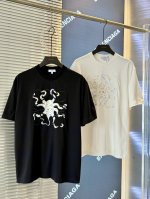 顶级版本 区别通货 25Ss联名章鱼系列短袖T恤刺绣月球印花300克重工短袖同步官网发 这款T恤采用客供进口28支双纱300克定染定色全棉材质制成，面料手感细腻