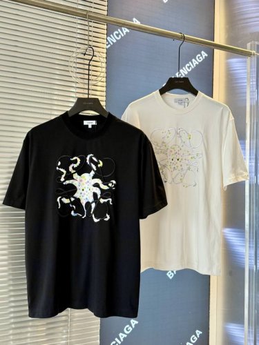 顶级版本 区别通货 25Ss联名章鱼系列短袖T恤刺绣月球印花300克重工短袖同步官网发 这款T恤采用客供进口28支双纱300克定染定色全棉材质制成，面料手感细腻