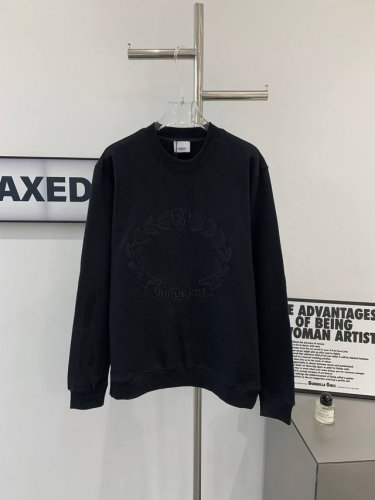 款号G682 新款Burberry巴宝莉24秋季新款限定橡树树叶字母印花圆领卫衣 博柏利基础百搭款永不过时内搭外穿都超级好看不分性别年龄都可轻松驾驭 精选320