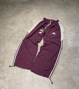 Adidas阿迪达斯 乌梅子色三条杠运动机能裤登山工装抽绳长裤情侣款 Color: 乌梅子色 Size: M-Xl M 腰围82 臀围122 裤长98 Cm L
