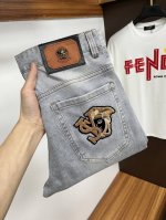 范思哲 2025年夏季最新品牛仔裤出入专卖店无压力 专柜热销款 品味与价值共享 身穿着非常舒适 低调不失奢华 穿出去非常有档次,裤型款式和裁剪亦无需多言 上身精