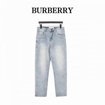 Burberry 巴宝莉 标签口袋贴布牛仔长裤 巴宝莉标签口袋贴布牛仔长裤经典水洗色泽，纯正洋行渠道，客供高级进口的丹宁面料，特选日本冈山纯正14Oz盎司牛仔布