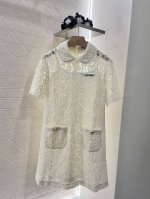 Miumi*2025新品上架 水溶蕾丝两件套连衣裙 定制Yb进口水溶蕾丝材质 柔软细腻 不易撕裂 舒适好穿 短袖连衣裙吊带内衬剪裁 外层通体水溶蕾丝面料 华丽重