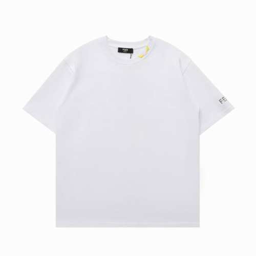 顶级复刻版本]品名: Fendi 芬迪 新款领口恶魔眼睛刺绣休闲圆领短袖T恤 款号：317 尺码：S-Xl 颜色：黑色 白色 Fendi 芬迪 新款情侣款拉链圆