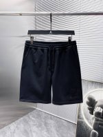芬迪 Fendi 2025夏季新款 短裤 休闲裤，高端版本！专柜定制面料 透气舒适度高，细节无可挑剔，品牌元素设计理念，体现高品质。手感细腻柔软！呈现休闲裁剪，