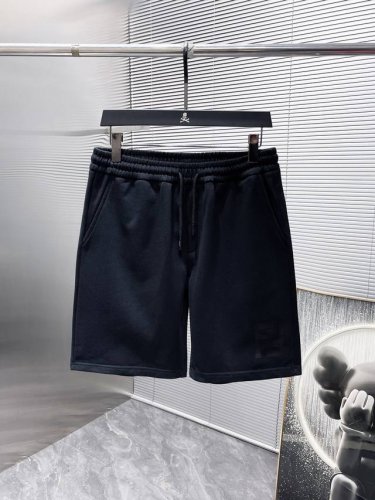 芬迪 Fendi 2025夏季新款 短裤 休闲裤，高端版本！专柜定制面料 透气舒适度高，细节无可挑剔，品牌元素设计理念，体现高品质。手感细腻柔软！呈现休闲裁剪，
