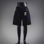 本地自取290 balenciaga/巴黎世家Blcg 24Ss柳丁火机头穿孔宽松牛仔短裤 原版开发，采用380克高端定制赛络纺面料，百分百纯棉.洗水孝洗.每个