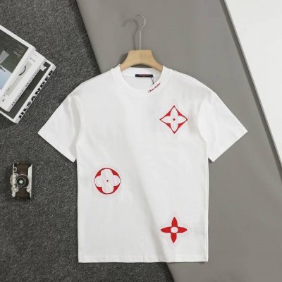 上新 顶级复刻版本 路易威登 Lv 25Ss早春新款短袖 撞色贴布Lv刺绣短袖 轻奢主义 男女日常通勤穿搭必备单品 正确版本 欢迎对比 详细特征 320克100
