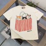 高版本 2025新款Gucci古驰手提袋猫咪图案Logo字母印花休闲情侣短袖T恤，独一无二的活性环保面料染色，32支双纱精梳纯棉爽滑手感，纯棉不起球不起毛，面料