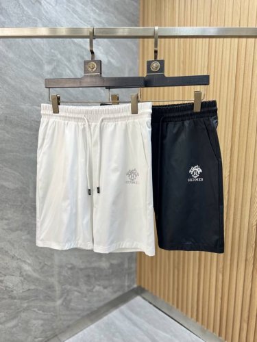 hermes 爱马仕 2025春夏新品 三标齐全 五分短裤 好货不用过多介绍 看细节 专柜码数：M-Xxxl 175 140上身建议L