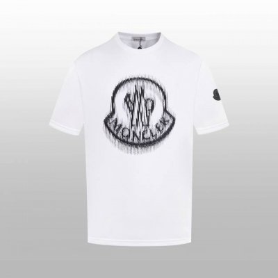 顶级版本 区别通货 Moncler 字母印花短袖 颜色：白色 尺码：Xs S M L 辅料: 全套定制辅料 版型：宽松 无性别区分 男女同款