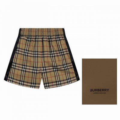 Burberry爆款！ 太好看啦马上入手不要犹预、巴宝莉短裤里面最爆的单品！ 原版100%聚酯纤维斜纹面料，干爽透气又比真丝更加实用耐穿完美不可多得一款经典卡其