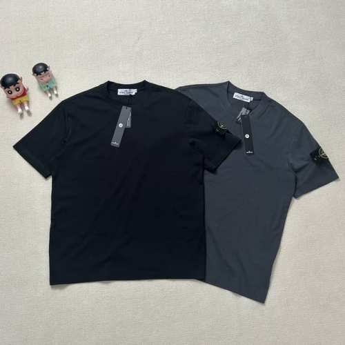 Stone Island 石头岛经典勋章重工无痕圆领袖标短袖实拍图！ 面料采用高品质280克重工纯棉面料 面料上身舒服 重工纯棉克度 当季必备 版型超正 拒绝臃