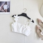Vltn 25Ss 春夏最新款立体堆花套装小短款吊带+宽松衬衫+伞状半裙 甜美优雅 时髦精必备单品解锁所有穿搭 百搭不挑人 独家开发手工花朵制作 实物超赞 分开