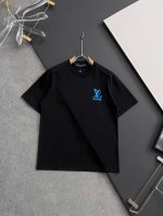 2025独家 新品！1V*爆款 爆款现货春夏短袖，简约基础衣橱神器， 休闲百搭必备款 做工走线质感一流，两色推荐 微宽松版型 码数M-3Xl