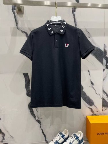 lv 高端商务 白领 单位人士必入单品！ 无痕压胶冰丝休闲商务短袖Polo，科技面料，冰丝无痕，体感非常棒，手感顺滑质感很棒！弹性好，无任何束缚感，面料自带透气