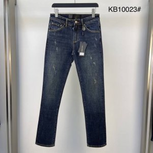 D&G2025春夏新款 原单狠货牛仔裤，原版五金皮牌 ！版型超正.修身不紧身，超级有范，原版定制水洗牛仔面料，原版五金辅料开模！上身帅气十足！码数：29-363