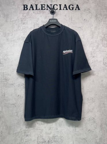 balenciaga巴黎世家顶级版本1:1官网品质 2025新款反转可乐经典海浪花刺绣做旧磨烂短袖T恤 手工磨烂双面可以都可以穿Logo反面刺绣款 采用巴黎定制