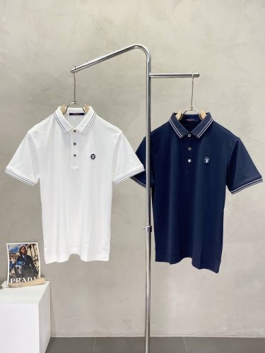 louis Vuitton路易威登独家专供新款原单男士休闲Polo短袖 高端定制 高端版本 时尚百搭爆款进口面料 手感超柔软细腻 穿着亲肤舒适 高端精品 代工厂