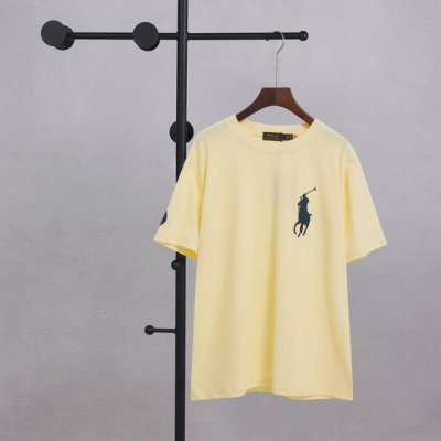 拉夫劳伦八色 大标 刺绣圆领短袖 码数 S M L Xl 颜色 奶黄 p价 夏日型格必备 拉夫劳伦圆领短袖 经典与质感的完美融合 低调奢华以标志性简约设计诠释美