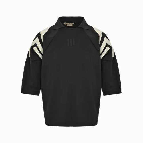 adidas & Fog 联名拼接七分袖短袖 面料：100％聚酯千维，克重300克 工艺：采用进口百灵达机台刺绣工艺 面料采用100％聚酯千维，它具有出色的抗皱